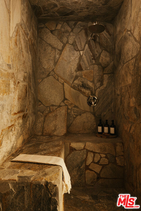 1907 S Mesa Drive, Palm Springs CA: https://media.crmls.org/mediaz/b0329229-e3ee-4687-a542-cc41875109a6.jpg