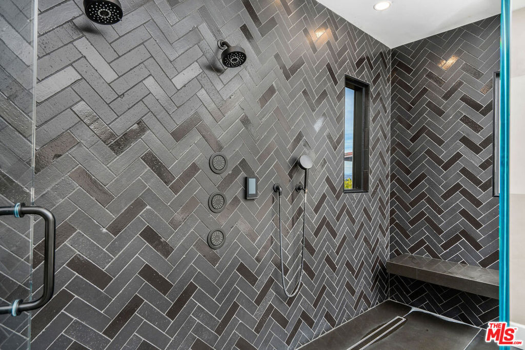 MLS #26985475 image #37