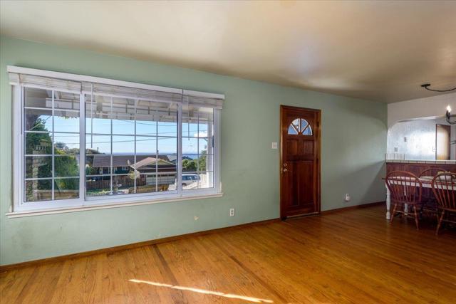 855 Sierra Street, Moss Beach CA: https://media.crmls.org/mediaz/b0346dc2-f0d6-4268-8d9b-0fdb9e4c62f0.jpg