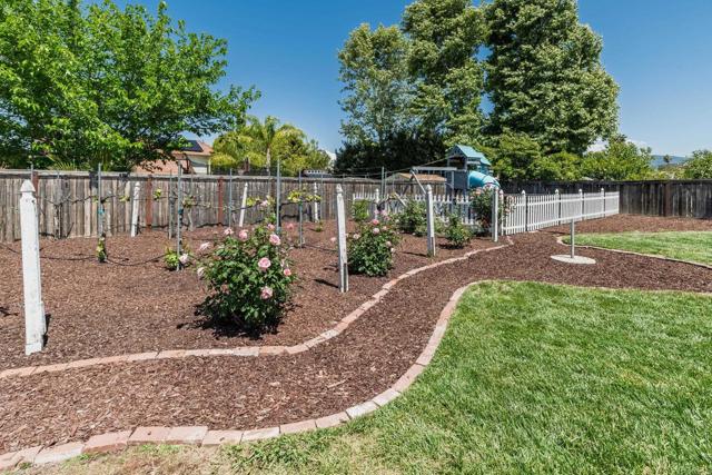 31061 Via Gilberto, Temecula CA: https://media.crmls.org/mediaz/b0354909-2e51-4935-950c-397e2aa45d53.jpg