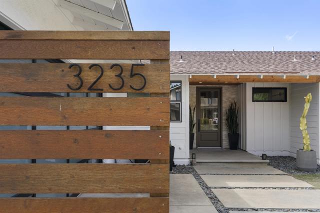 Detail Gallery Image 5 of 64 For 3235 Donna Dr, Carlsbad,  CA 92008 - 4 Beds | 2 Baths