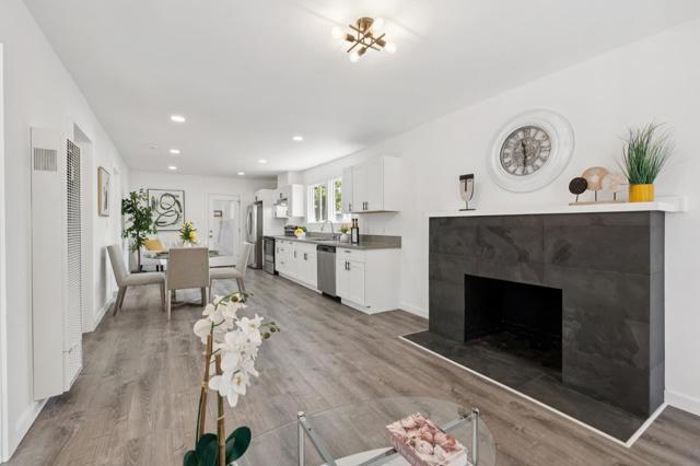 441 Vera Avenue, Redwood City CA: https://media.crmls.org/mediaz/b035ac74-39f7-47e2-b1fc-1187e88a94ac.jpg