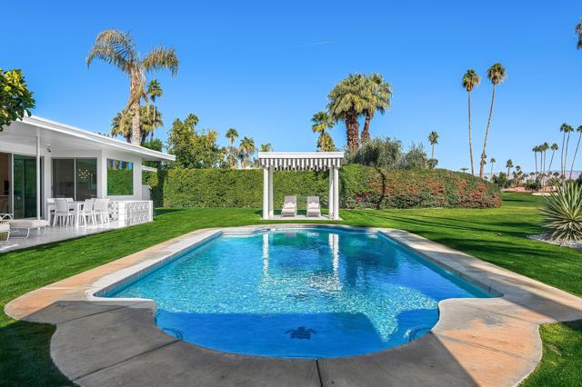 2622 S Calle Palo Fierro, Palm Springs CA: https://media.crmls.org/mediaz/b035f061-f64a-4c37-951b-03c02f5d7de2.jpg