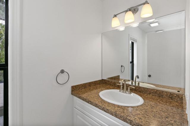 13208 Caminito Mar Villa, Del Mar CA: https://media.crmls.org/mediaz/b03635bf-e99d-4116-9822-89e6b8623315.jpg