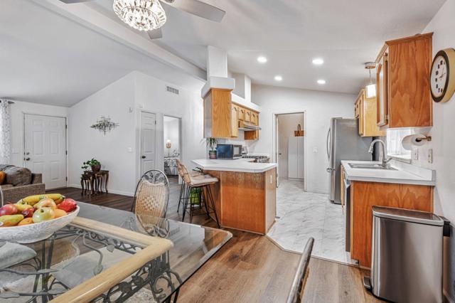 1580 Balein Court, Hayward CA: https://media.crmls.org/mediaz/b0371119-1978-45ae-9765-1a860361f2fd.jpg