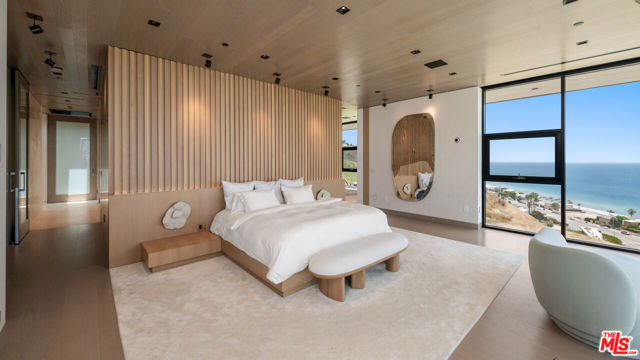 5012 Carbon Beach Terrace, Malibu CA: https://media.crmls.org/mediaz/b0382bf9-f1c4-4652-8262-b1df7ed861ff.jpg