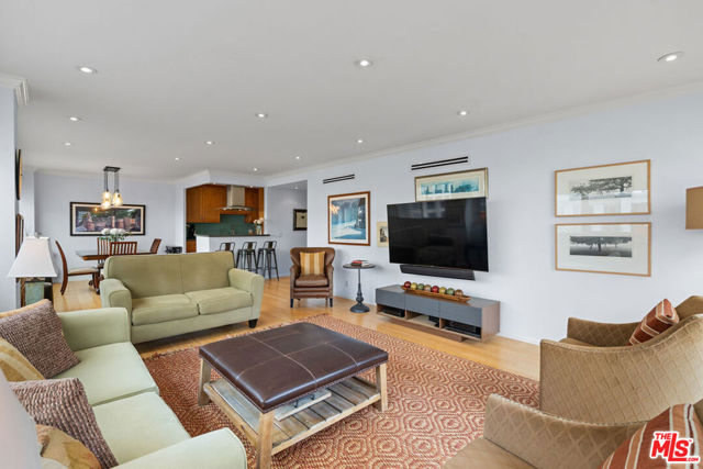 10701 Wilshire Boulevard, Los Angeles CA: https://media.crmls.org/mediaz/b03839ce-0d53-44fa-85f3-9ffa9a766e20.jpg