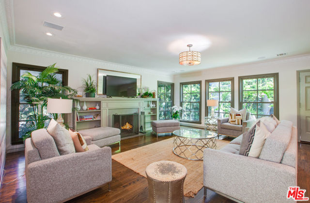 449 Westbourne Drive, West Hollywood CA: https://media.crmls.org/mediaz/b038d737-202d-4387-a968-791e967c8f18.jpg