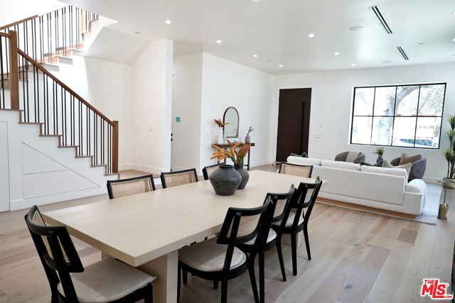 1441 S Oakhurst Drive, Los Angeles CA: https://media.crmls.org/mediaz/b03a1ba0-9c41-4262-8e4d-a317c0c5cb45.jpg