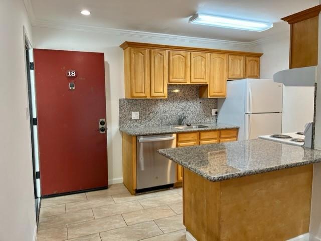405 Piccadilly Place #18