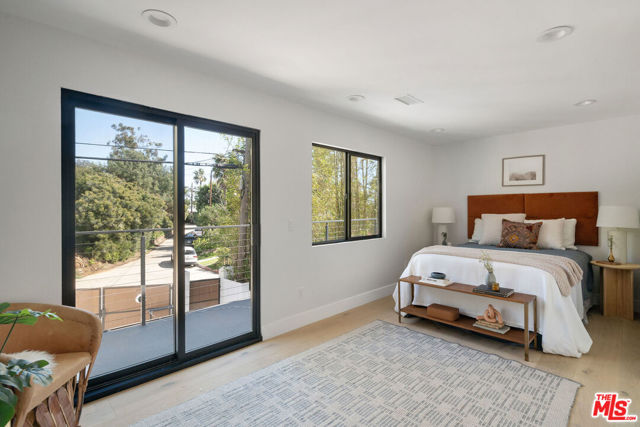 1615 Sargent Place, Los Angeles CA: https://media.crmls.org/mediaz/b03b9151-8f0e-4136-9ba2-b45bb715b299.jpg