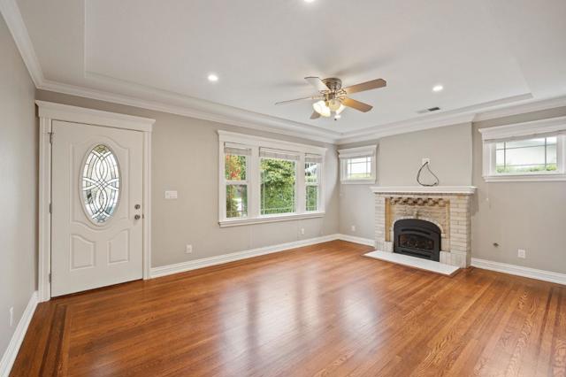 711 Laurel Avenue, Burlingame CA: https://media.crmls.org/mediaz/b03c6504-7509-46f5-a018-e8e0e2f590b5.jpg