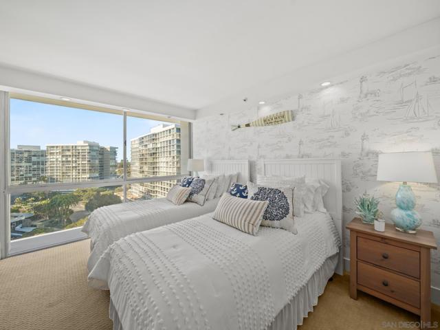 1810 Avenida Del Mundo, Coronado CA: https://media.crmls.org/mediaz/b03d1a2f-0d68-4b6a-8b9d-0461c6a51699.jpg