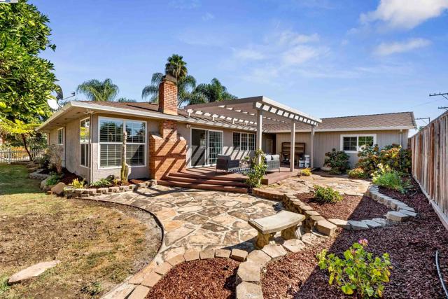 Image 36 of 59 For 38011 Temple Way