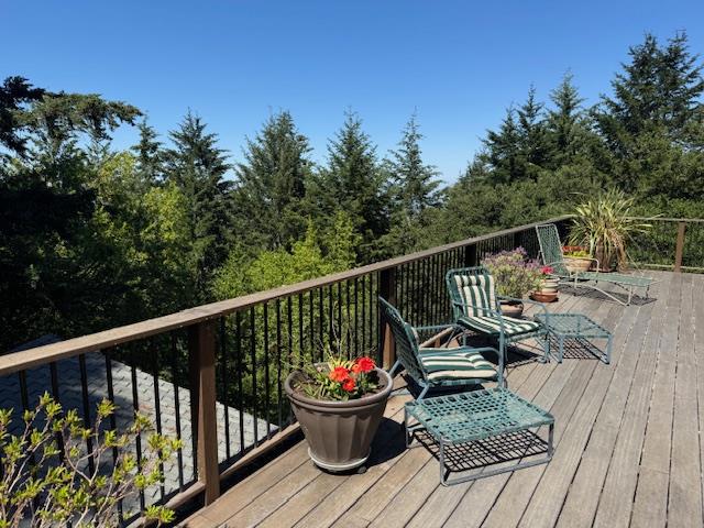 45 Ranch Road, Woodside CA: https://media.crmls.org/mediaz/b03d54be-86d3-4899-bcc2-3f6334447705.jpg