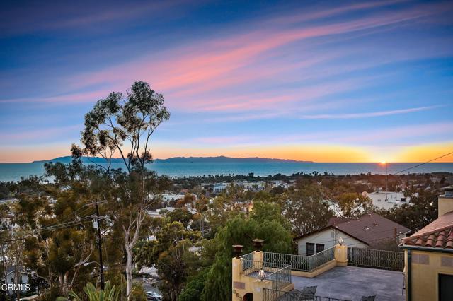 4-web-or-mls-04 - Balcony Views(Twilight