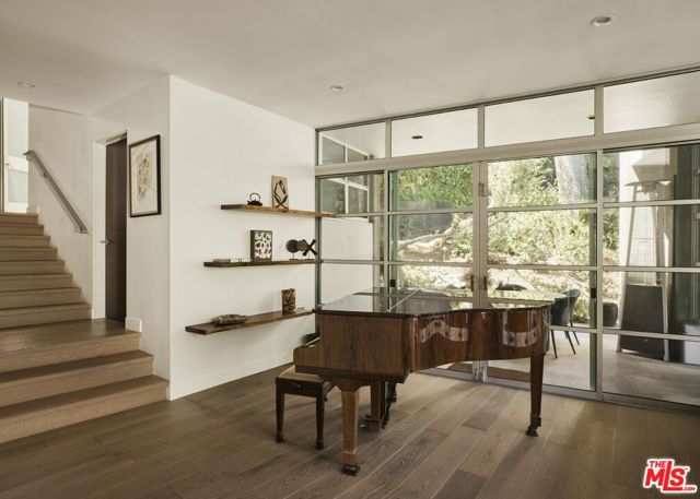 0 Willow Glen Road, Los Angeles CA: https://media.crmls.org/mediaz/b03eb7c8-1f02-4df4-98f6-d5fd96af8016.jpg