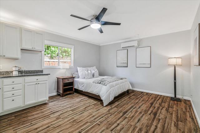 Image 11 of 30 For 871 Manor Way