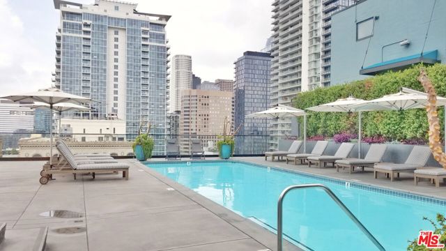 849 S Broadway, Los Angeles CA: https://media.crmls.org/mediaz/b03f2c04-7b0b-4a5b-9939-23e2712e27bb.jpg