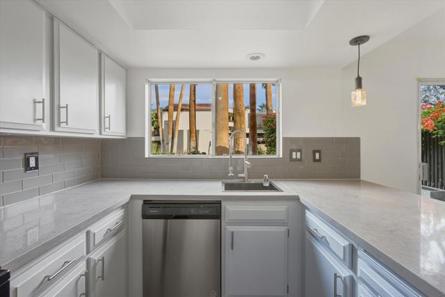 1470 S Camino Real, Palm Springs, CA 92264