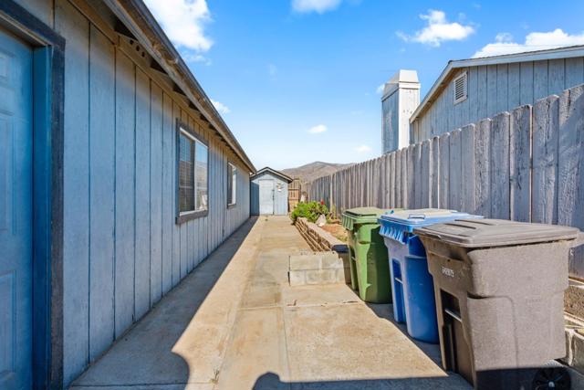 827 Terraza Street, Soledad CA: https://media.crmls.org/mediaz/b03ffc7c-b2e9-4709-a66e-6798a2c4ff57.jpg