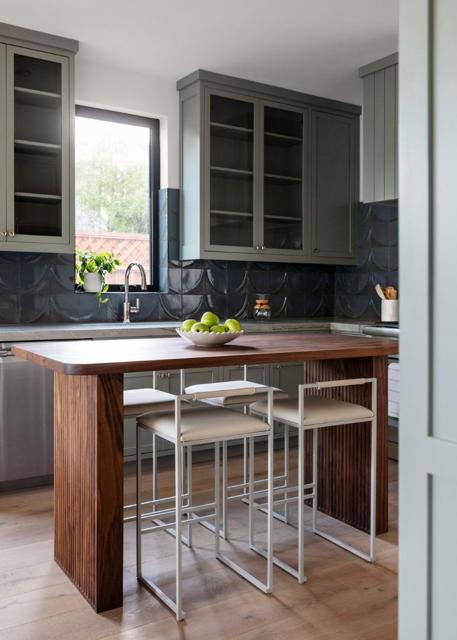 120 24th Avenue, Santa Cruz CA: https://media.crmls.org/mediaz/b04008cd-92a0-4b72-92fa-701db76ad6ae.jpg