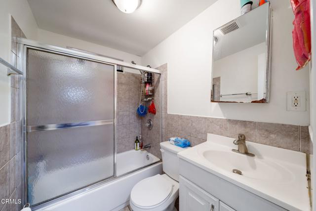 1449 1451 E 75th Street, Los Angeles CA: https://media.crmls.org/mediaz/b04213ac-16c5-4050-b9c9-ee8b67f13e58.jpg