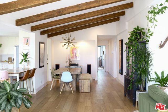 29500 Heathercliff Road, Malibu CA: https://media.crmls.org/mediaz/b0428bb8-da52-44a6-be2c-0011e01b25a3.jpg
