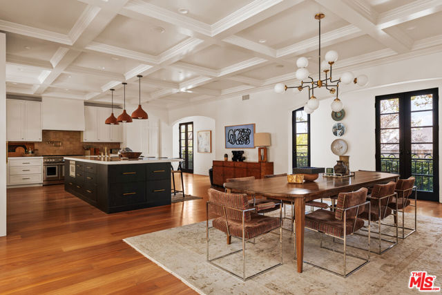 3901 Longridge Avenue, Sherman Oaks CA: https://media.crmls.org/mediaz/b042bc9b-1436-4746-98af-b245fd4f77e9.jpg