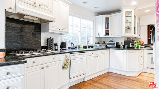 4 Bed Home for Sale in Los Angeles, California