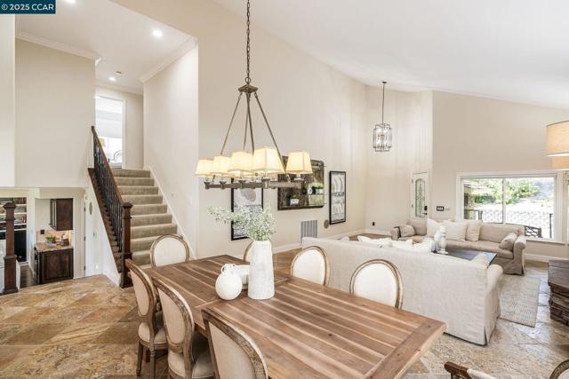 4040 Westminster Pl, Danville CA: https://media.crmls.org/mediaz/b0436fc3-d17a-456b-bdca-8fd302525a8d.jpg