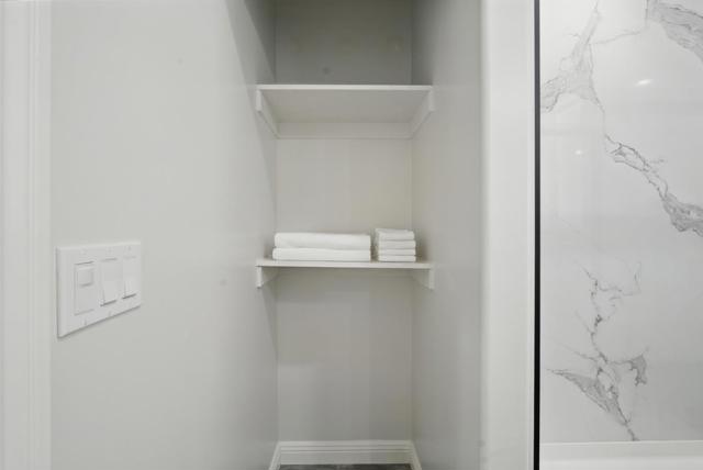 6868 Moore Drive, Oakland CA: https://media.crmls.org/mediaz/b043ca07-ee3d-4f3d-b8ca-6307e590fa94.jpg