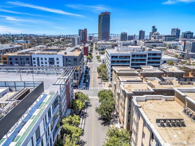 1480 Broadway, San Diego CA: https://media.crmls.org/mediaz/b04537b2-9eda-4871-9772-f93fd1103adf.jpg