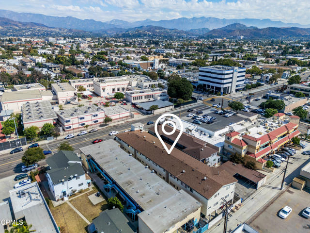 Detail Gallery Image 12 of 27 For 214 E Chevy Chase Drive Dr, Glendale,  CA 91205 - – Beds | – Baths