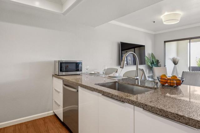 410 Sheridan Avenue, Palo Alto CA: https://media.crmls.org/mediaz/b046da23-3a20-4126-a0d1-9e204d30b9ac.jpg