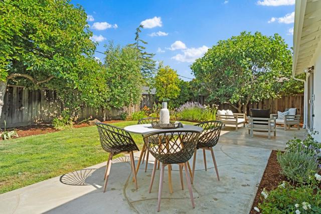 1861 Limetree Lane, Mountain View CA: https://media.crmls.org/mediaz/b047aacf-f14b-431d-8108-d3519e9c469a.jpg