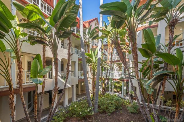 1099 1st st, Coronado CA: https://media.crmls.org/mediaz/b047c14f-0b60-4cd7-849d-aed2b16c3f40.jpg