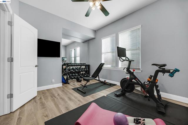 2170 Santa Croce Dr, Livermore CA: https://media.crmls.org/mediaz/b047ec41-52d4-4ae0-a9da-1497ebb34ee2.jpg