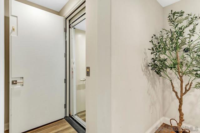 726 Silver Street, La Jolla CA: https://media.crmls.org/mediaz/b048dd34-820d-4826-bbc3-f7dae22d2c7d.jpg