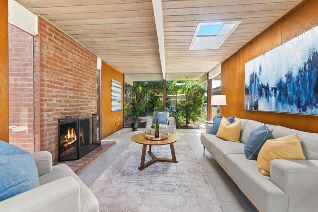 Image 11 of 43 For 2302 Fairglen Drive