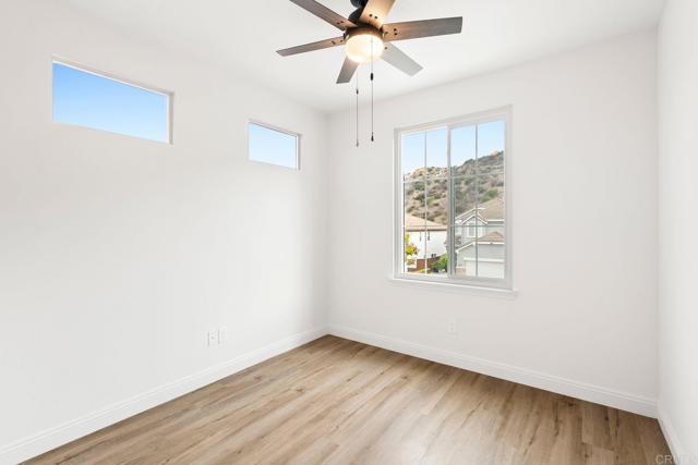 Detail Gallery Image 24 of 35 For 1048 Sunset Crossing Point, San Diego,  CA 92154 - 5 Beds | 3 Baths