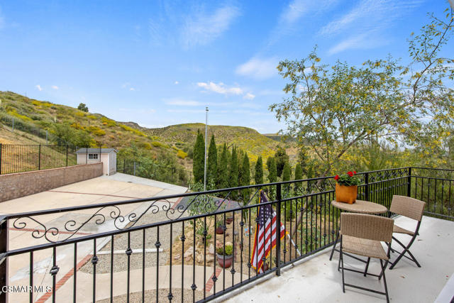 3166 Sycamore Drive, Simi Valley CA: https://media.crmls.org/mediaz/b049b505-972a-45ab-a042-a7fcf3721722.jpg