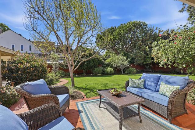 540 Country Club Lane, Coronado CA: https://media.crmls.org/mediaz/b04a2bdf-6739-448e-a43b-2747dcd1be7b.jpg