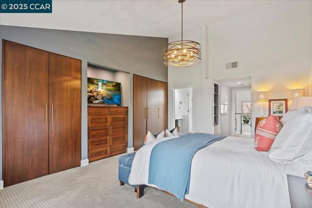 5 Doral Dr, Moraga CA: https://media.crmls.org/mediaz/b04b0133-b687-4687-8683-9150c82c5c60.jpg