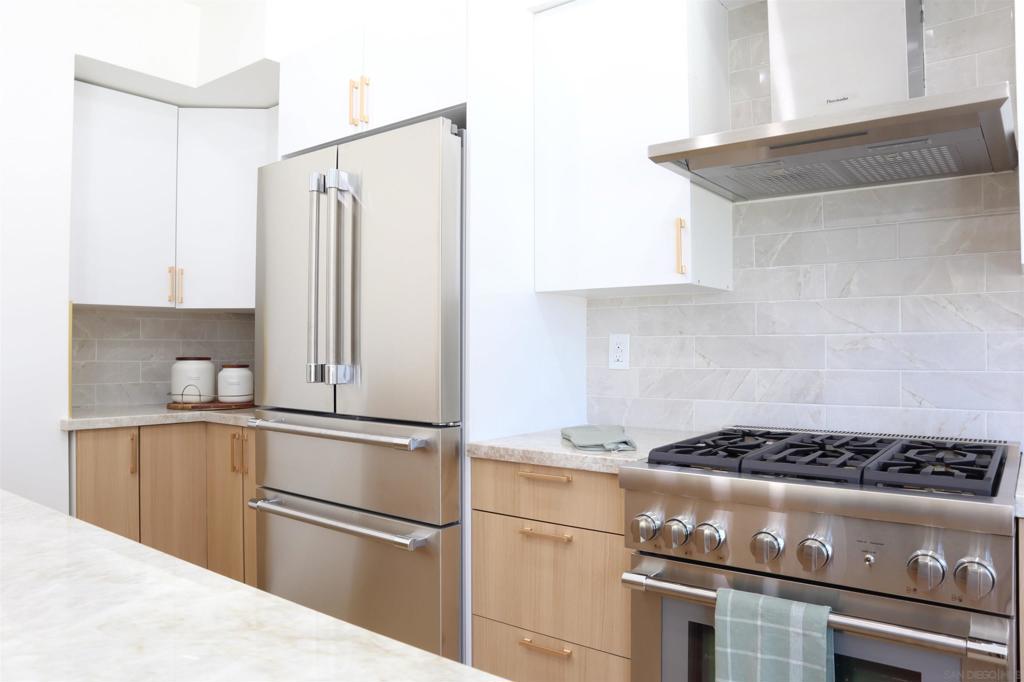 15229 Andorra Way - photo 6