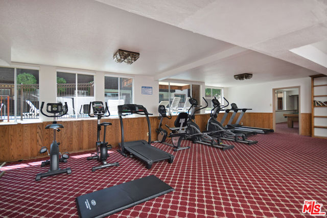 1 Bed Home for Sale in Encino, California