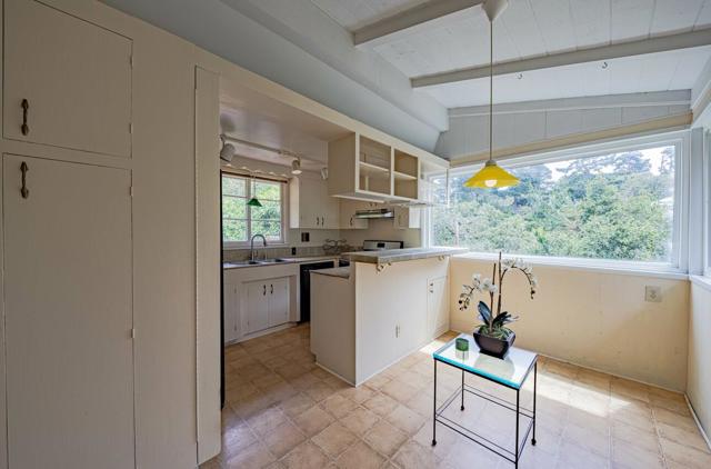 0 8th Ave & Forest Rd, Carmel CA: https://media.crmls.org/mediaz/b04c8b03-47d0-41b9-8b23-f82167c16208.jpg