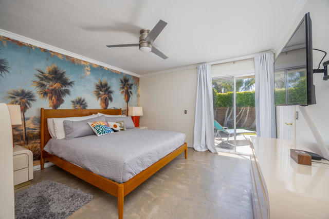 1181 Sunflower Lane, Palm Springs CA: https://media.crmls.org/mediaz/b04d5cab-ab7b-4599-906a-9de71a0fd9b2.jpg