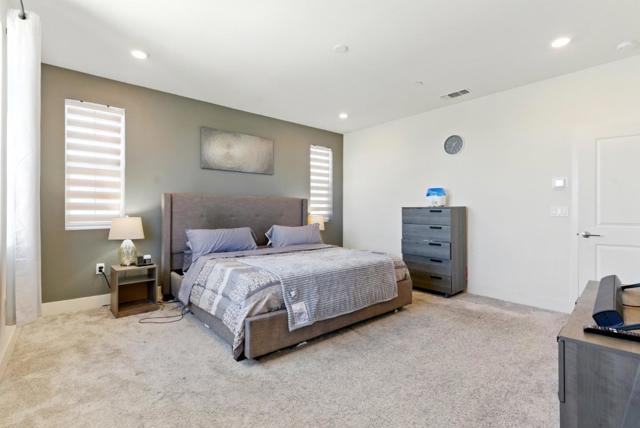 5758 Tournament Court, Tracy CA: https://media.crmls.org/mediaz/b04dc22c-c29f-4668-af09-df817dc46341.jpg