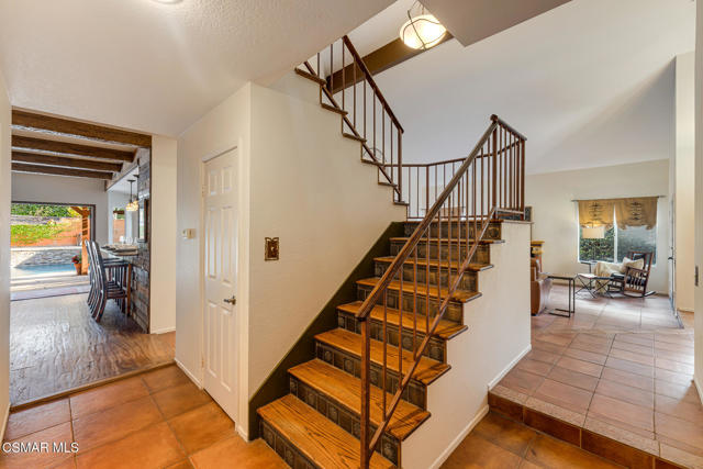 12208 Cherry Grove Street, Moorpark CA: https://media.crmls.org/mediaz/b04e2131-aaff-4ed5-98c6-14b82b0ebb72.jpg